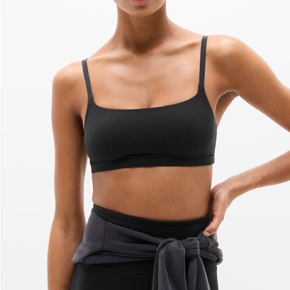 Black Athleta Seamless Padded Sports Bra Size M